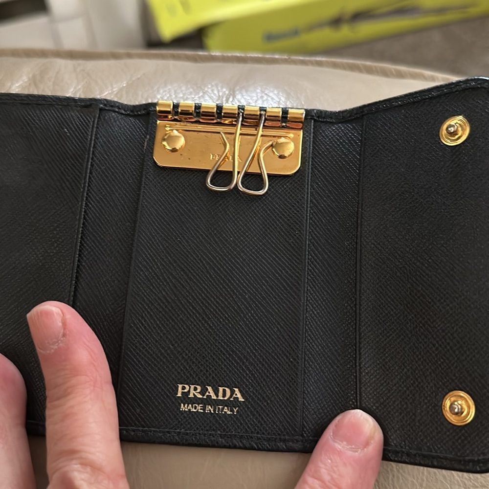 Prada Milano Leather Black Key Case &Card Holder Gold Logo Unisex Price Firm - Picture 6 of 10